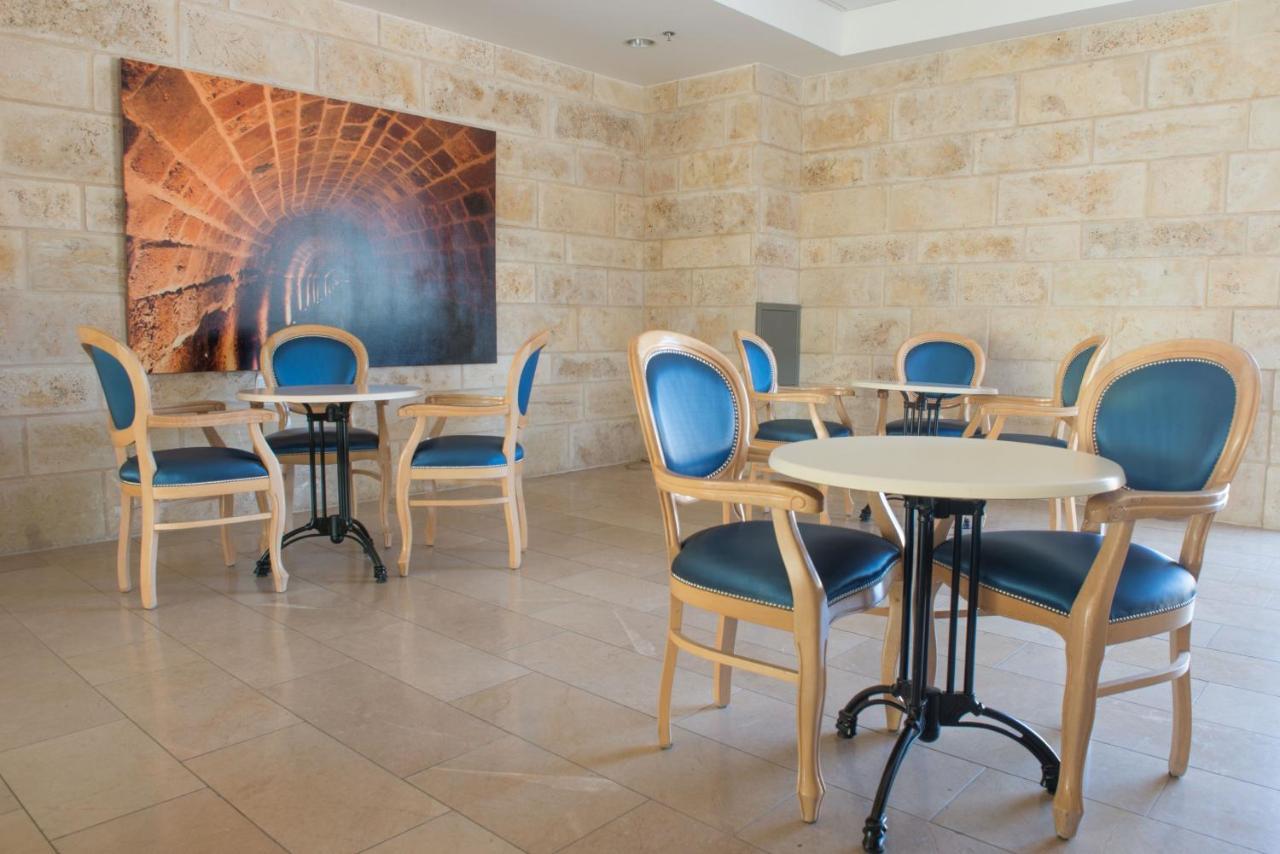 Hi - Akko Knights Hostel Dış mekan fotoğraf
